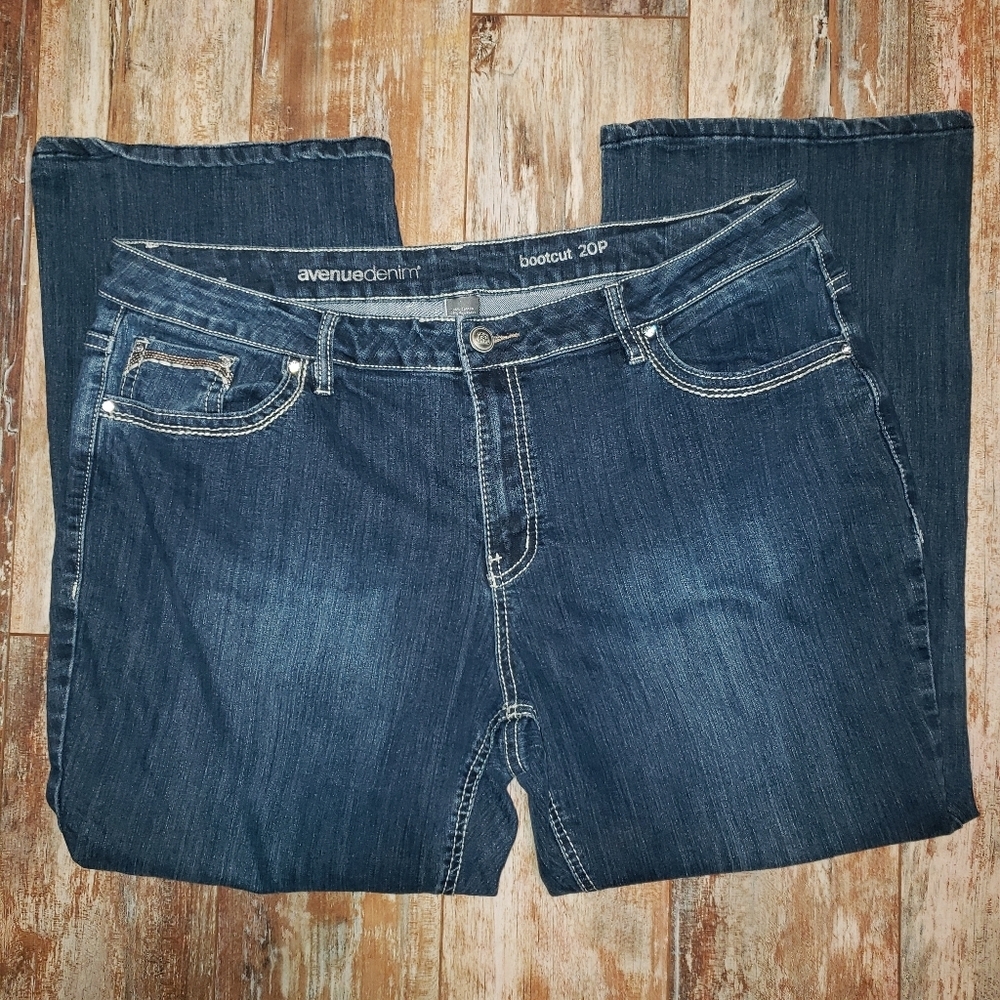 20P Women's Avenue Boot Cut Jeans -Very Nice! - Picture 2 of 8